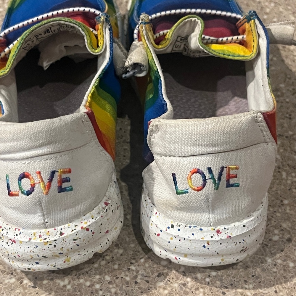 Pre-owned- Rare - Hey Dude White and Blue Casual Sneakers with Rainbow Details